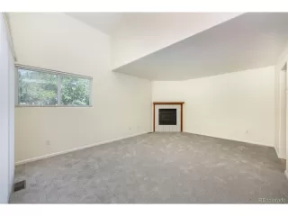 Photo #3: 4671485 Listing 