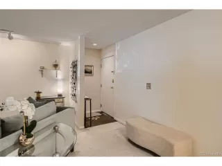 Photo #2: 4679474 Listing 