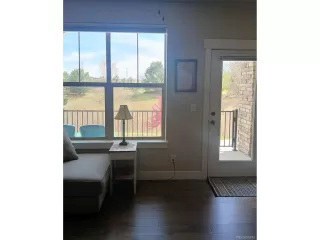 Photo #5: 4682565 Listing