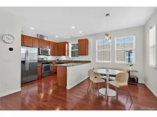 Photo #6: 4712750 Listing 