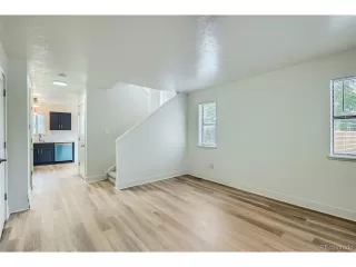 Photo #2: 4713339 Listing