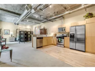 Photo #6: 4719984 Listing