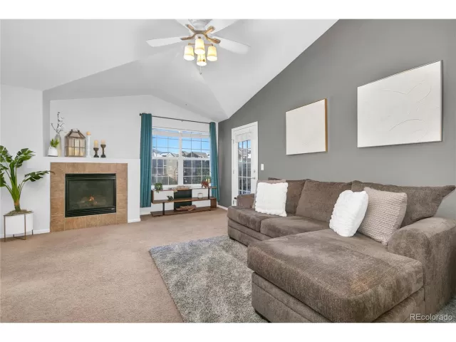 MLS: 4720161 Condo For Sale