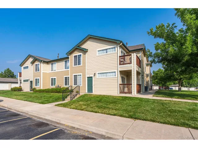 MLS: 4721559 Condo For Sale