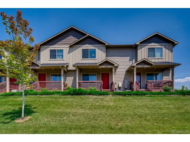 MLS: 4722272 Condo For Sale