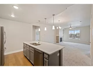 Photo #4: 4729783 Listing