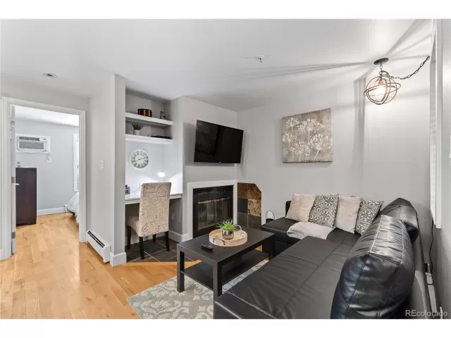 MLS: 4749536 Condo For Sale