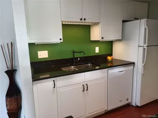 Photo #1: 4750762 Listing 