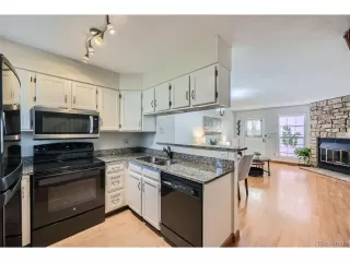 Photo #6: 4755461 Listing 