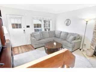 Photo #4: 4759267 Listing