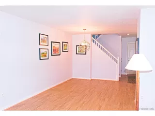 Photo #5: 4765349 Listing