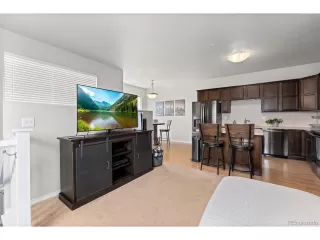 Photo #5: 4769388 Listing 