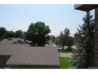 Photo #5: 4776541 Listing