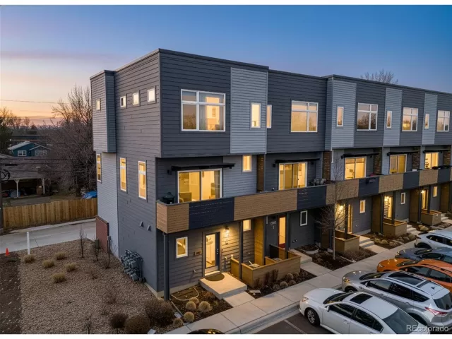 MLS: 4787735 Condo For Sale