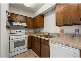 Photo #6: 4799746 Listing