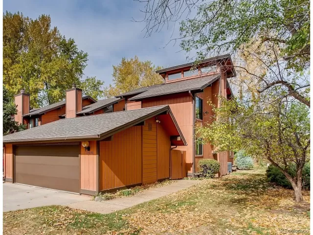 MLS: 4805678 Condo For Sale