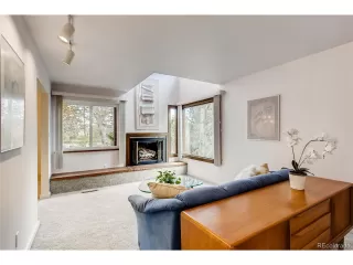 Photo #5: 4805678 Listing