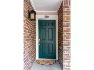 Photo #2: 4816214 Listing