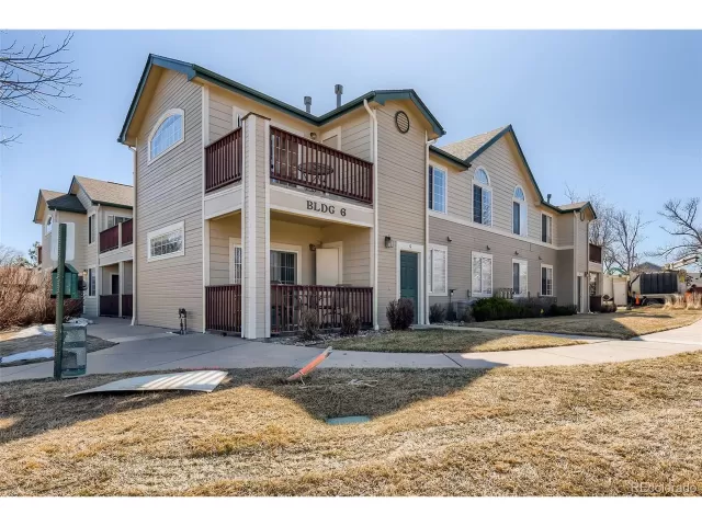 MLS: 4832039 Condo For Sale