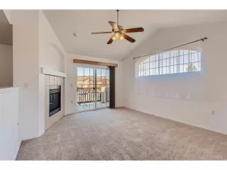 Photo #5: 4832039 Listing