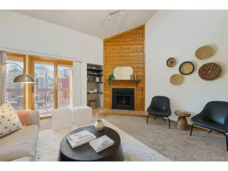 Photo #2: 4835174 Listing