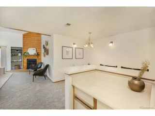 Photo #4: 4835174 Listing