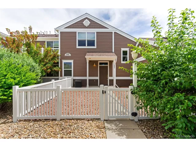 MLS: 4837004 Condo For Sale