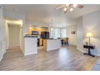 Photo #4: 4838725 Listing