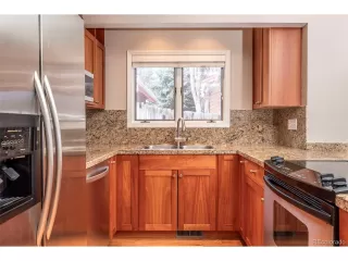 Photo #5: 4842257 Listing