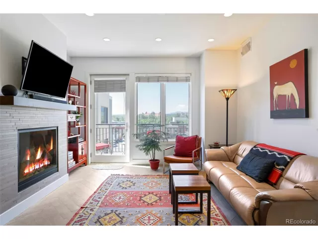 MLS: 4842561 Condo For Sale