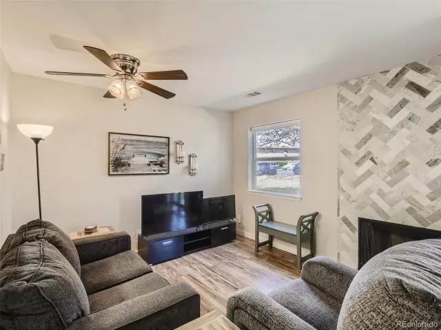 MLS: 4847671 Condo For Sale
