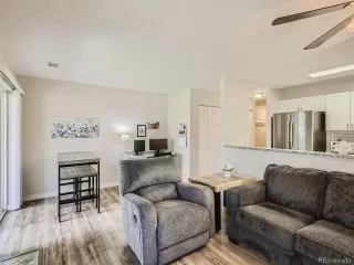 Photo #4: 4847671 Listing