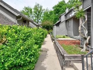 Photo #2: 4848128 Listing 