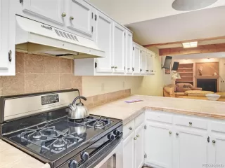 Photo #5: 4848128 Listing 