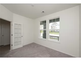 Photo #4: 4859666 Listing