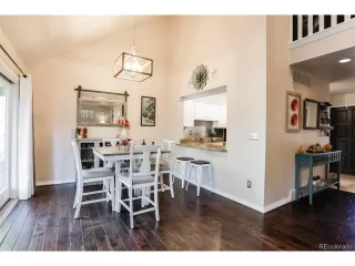 Photo #5: 4863235 Listing