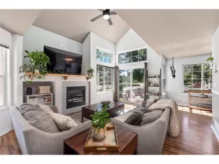 Photo #3: 4864156 Listing