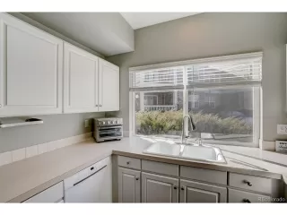 Photo #4: 4873396 Listing