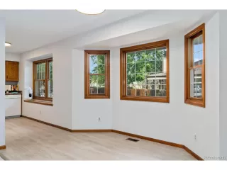 Photo #6: 4875922 Listing