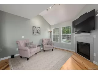 Photo #4: 4888625 Listing