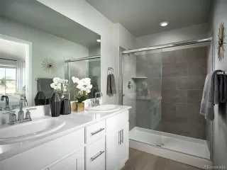 Photo #6: 4895176 Listing