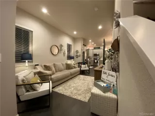 Photo #2: 4903182 Listing