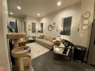 Photo #5: 4903182 Listing