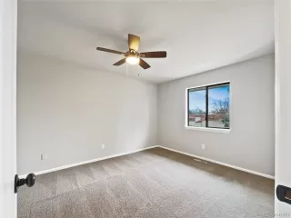 Photo #4: 4907310 Listing