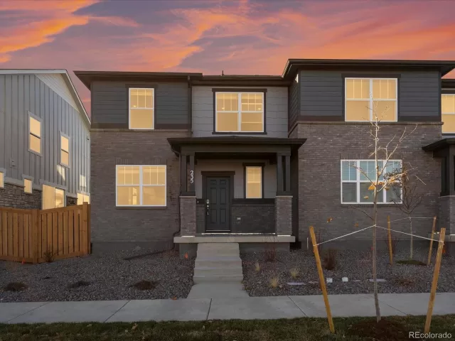 MLS: 4909305 Condo For Sale