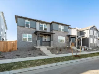Photo #1: 4909305 Listing
