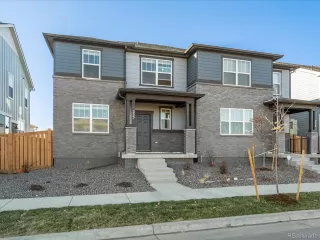 Photo #5: 4909305 Listing