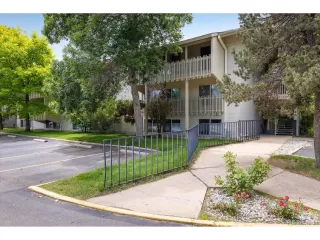 Photo #1: 4914100 Listing