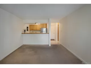 Photo #4: 4914100 Listing