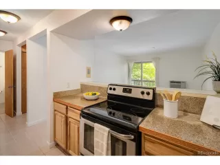 Photo #6: 4914100 Listing